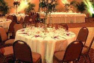 Hotel Occidental El Embajador Restaurant 1